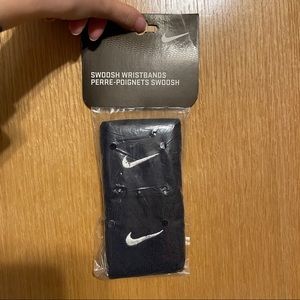 Nike wrist bands